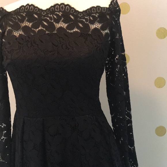 Lace off the shoulder dress - Picture 6 of 6